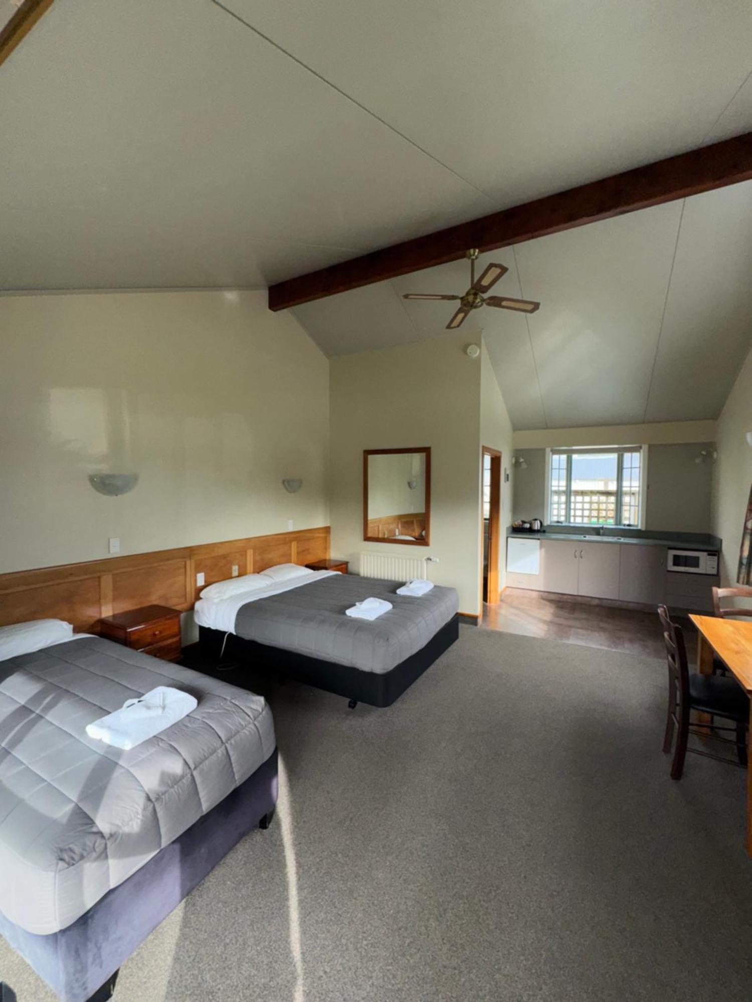 South Sea Hotel - Stewart Island Half-moon Bay Zewnętrze zdjęcie